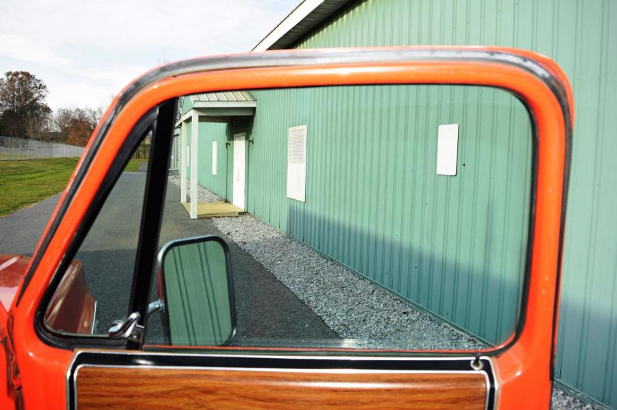 Детали интерьера Chevrolet C10 Cheyenne Super 1974 года  (фото 214 из 365)